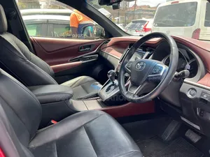 Toyota Harrier 2.0 2019 Red
