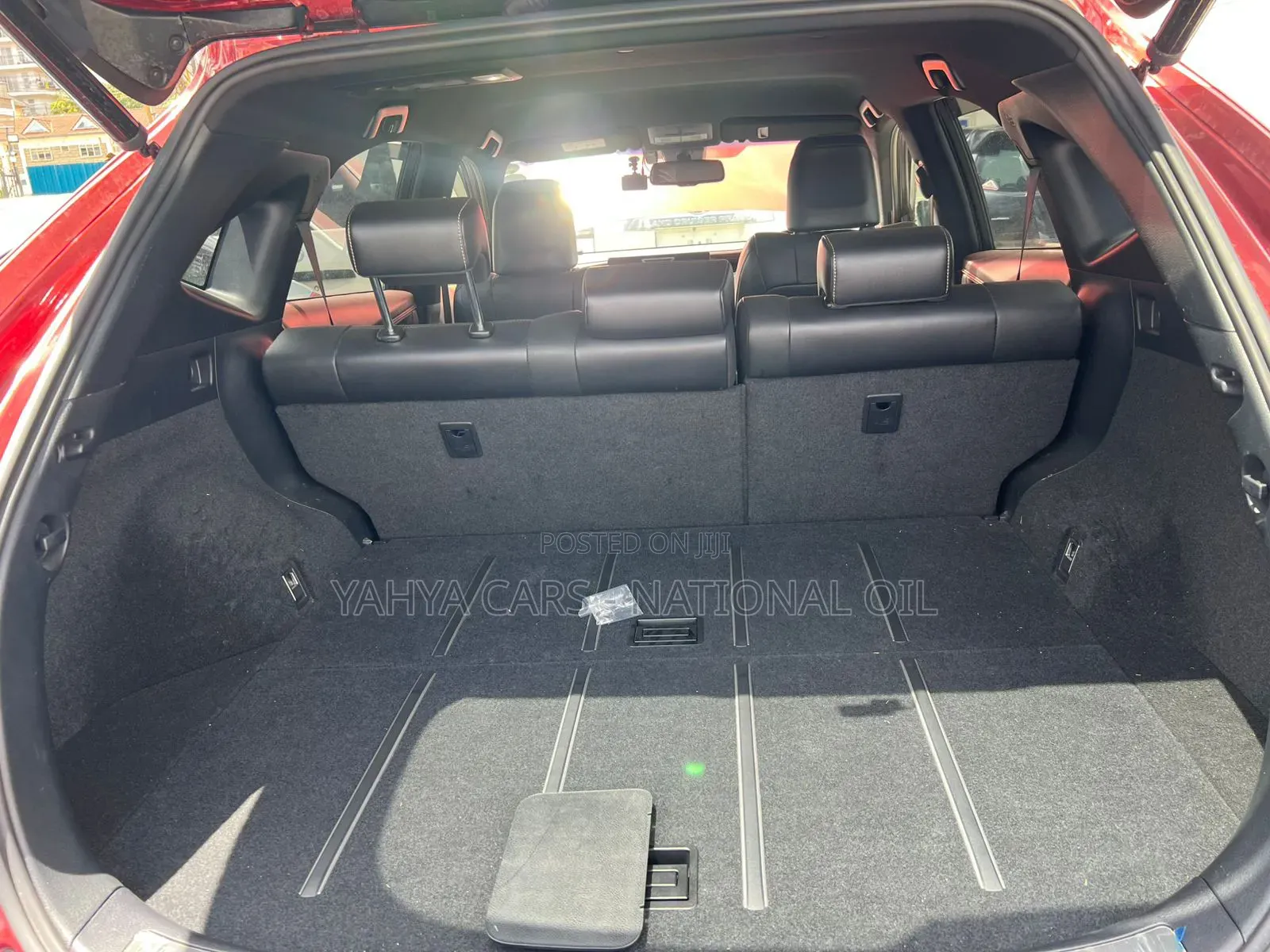 Toyota Harrier 2.0 2019 Red