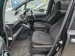 Toyota Esquire 2018 Black