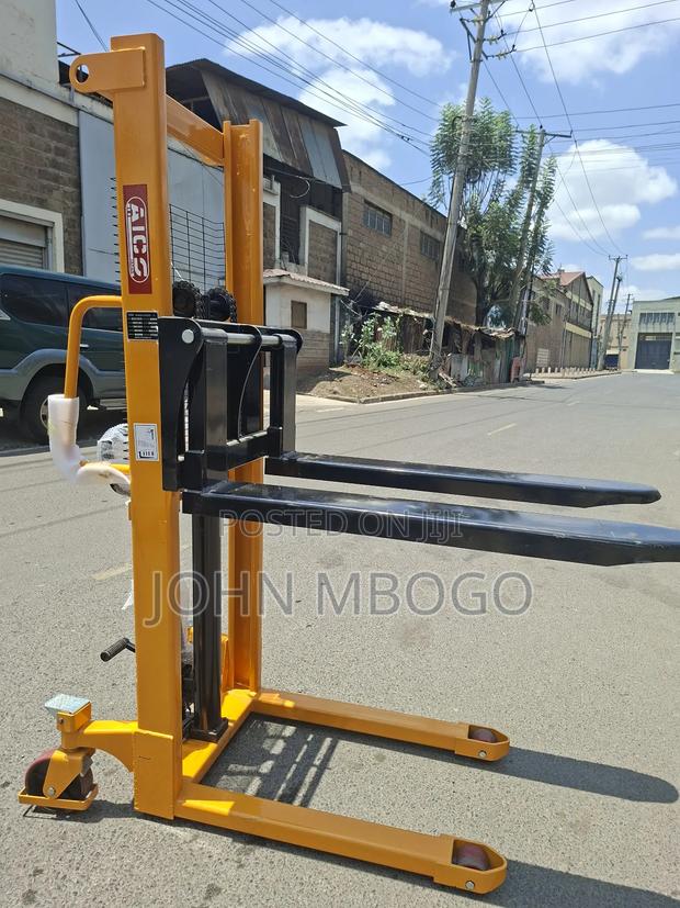 Aico Hydraulic Manual Stacker - main view