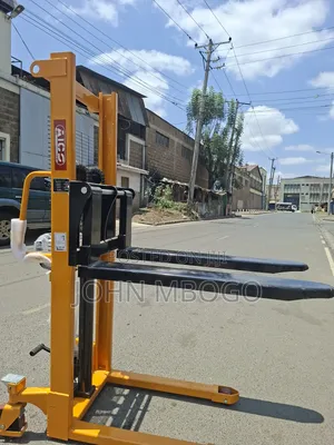 Aico Hydraulic Manual Stacker