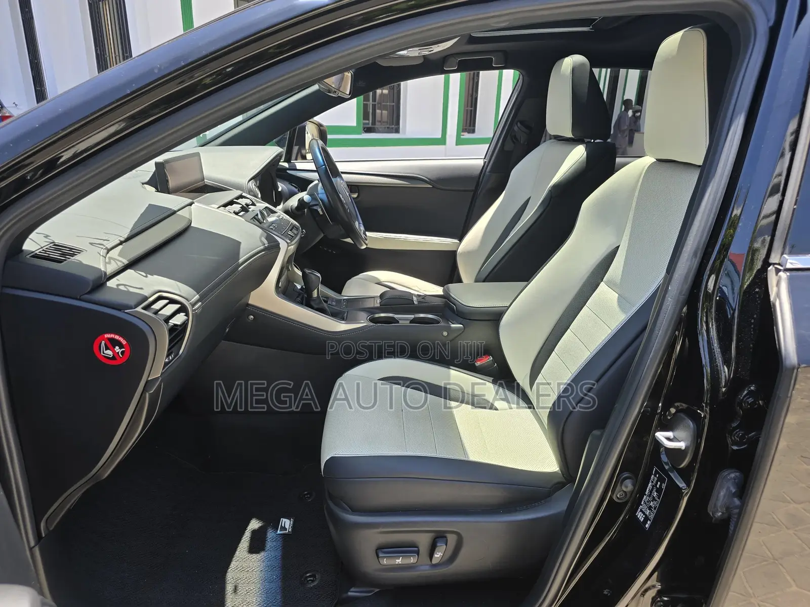 Lexus NX 300 FWD 2018 Black