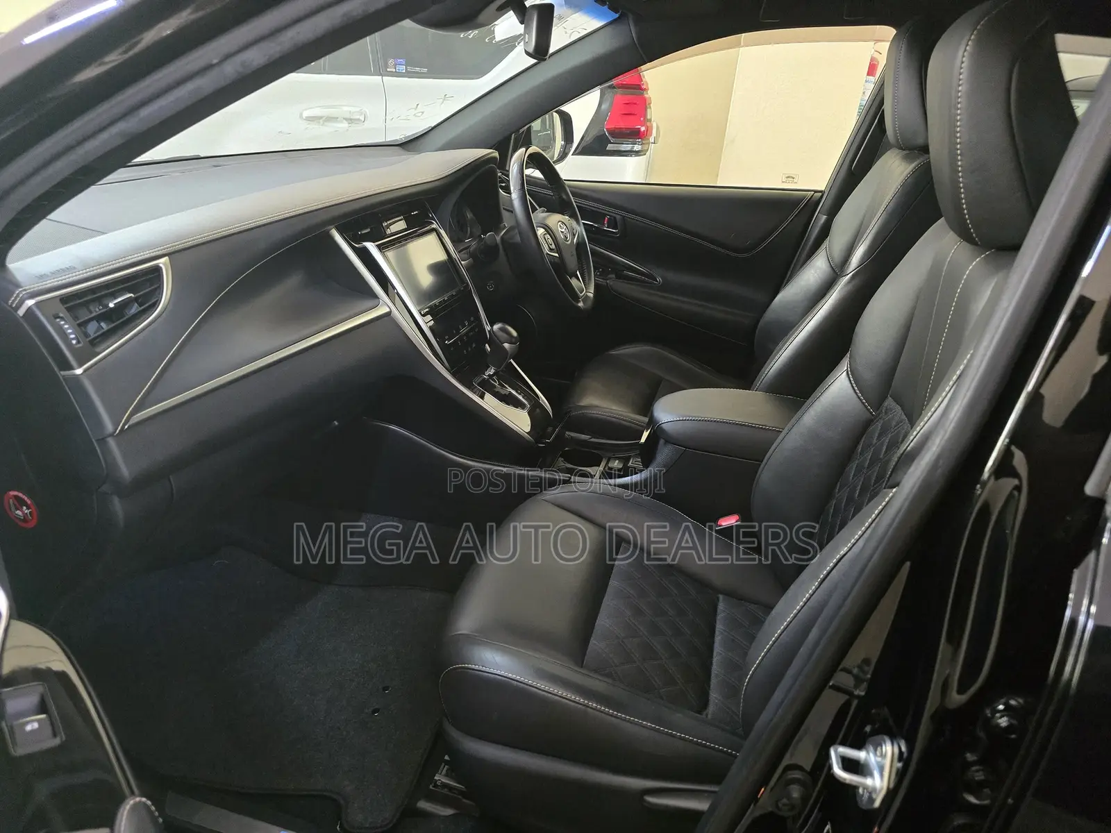 Toyota Harrier 2018 Black