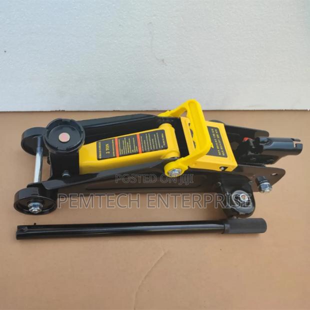 2-Ton Hydraulic Floor Jack, - thumbnail 3