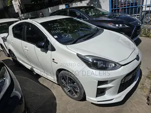 Toyota Aqua 2018 White