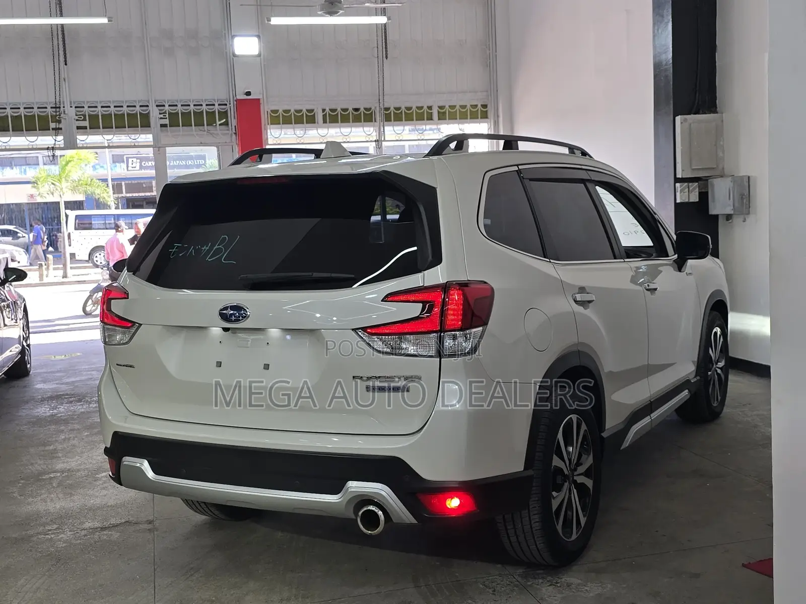 Subaru Forester 2018 White