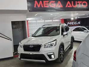 Subaru Forester 2018 White