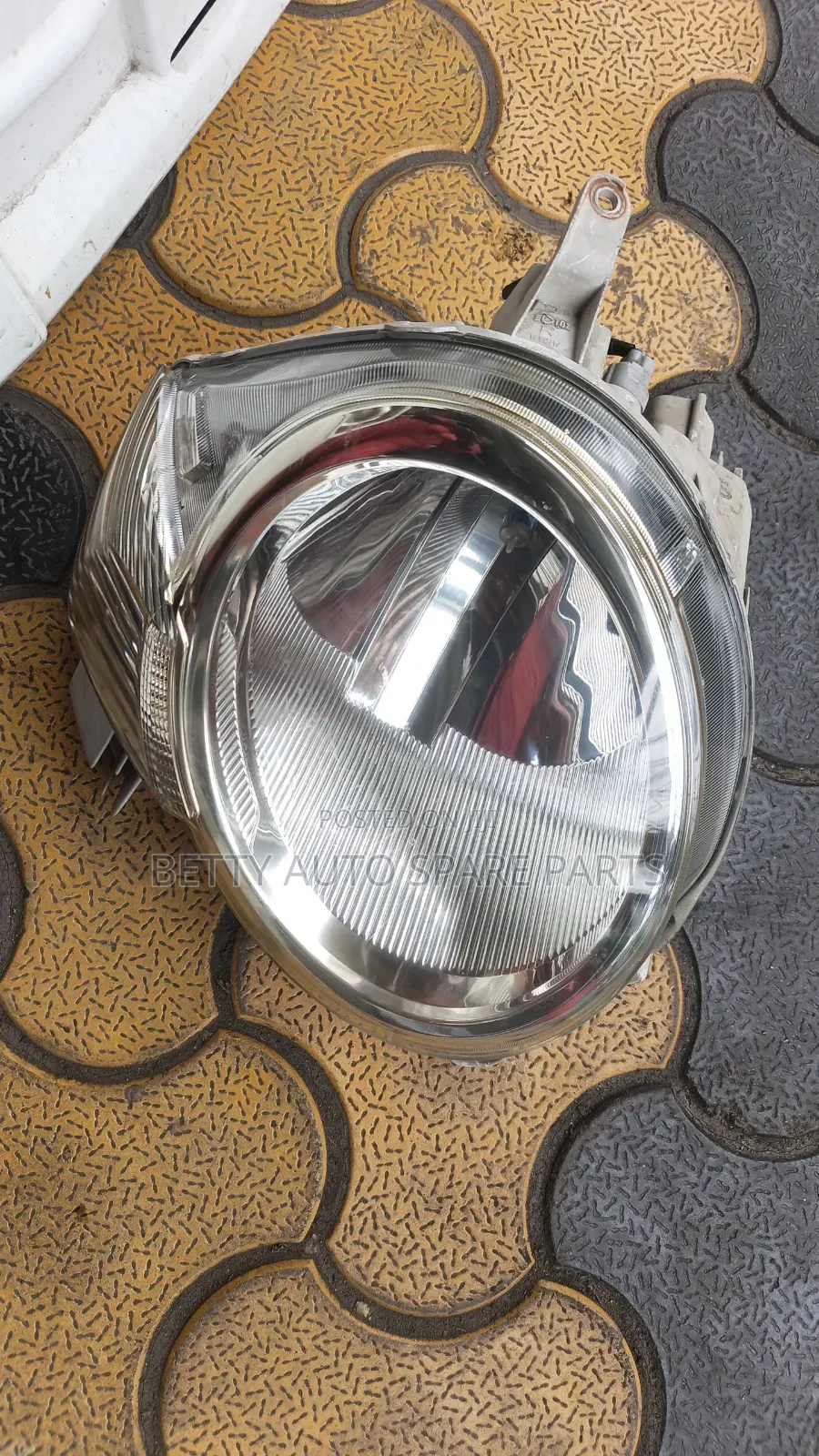 Toyota Sienta Headlight Non Xenon