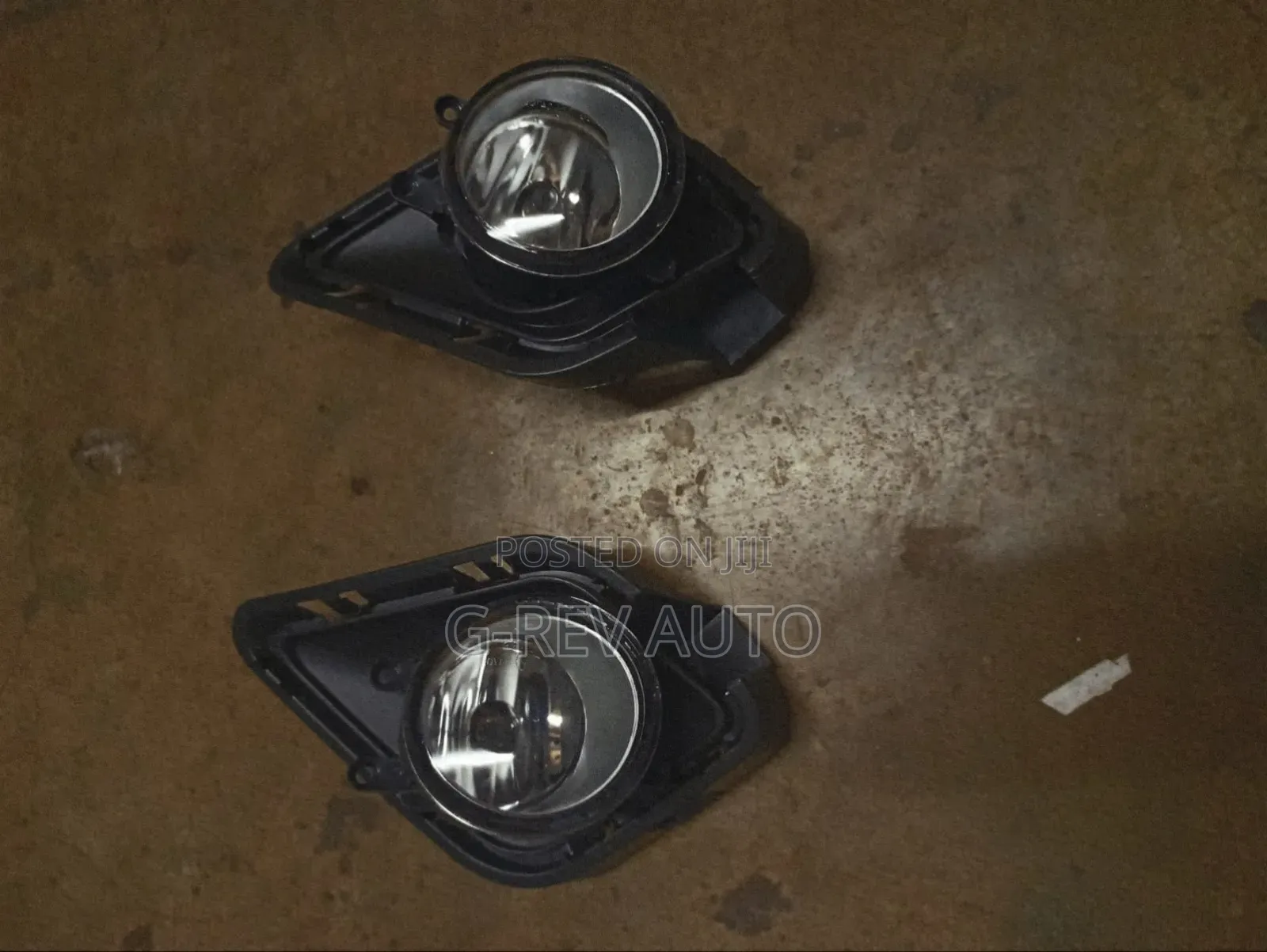 Toyota Ractis Foglights Set