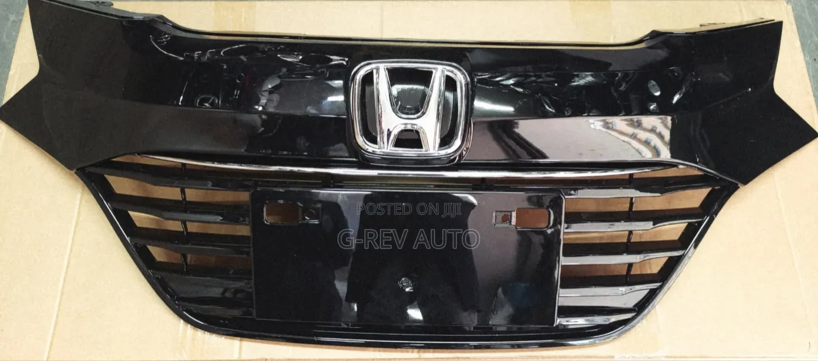 Honda Vezel Front Grill.