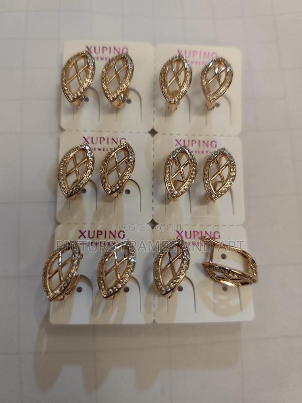 Xuping Hypoallergenic Earings - main view