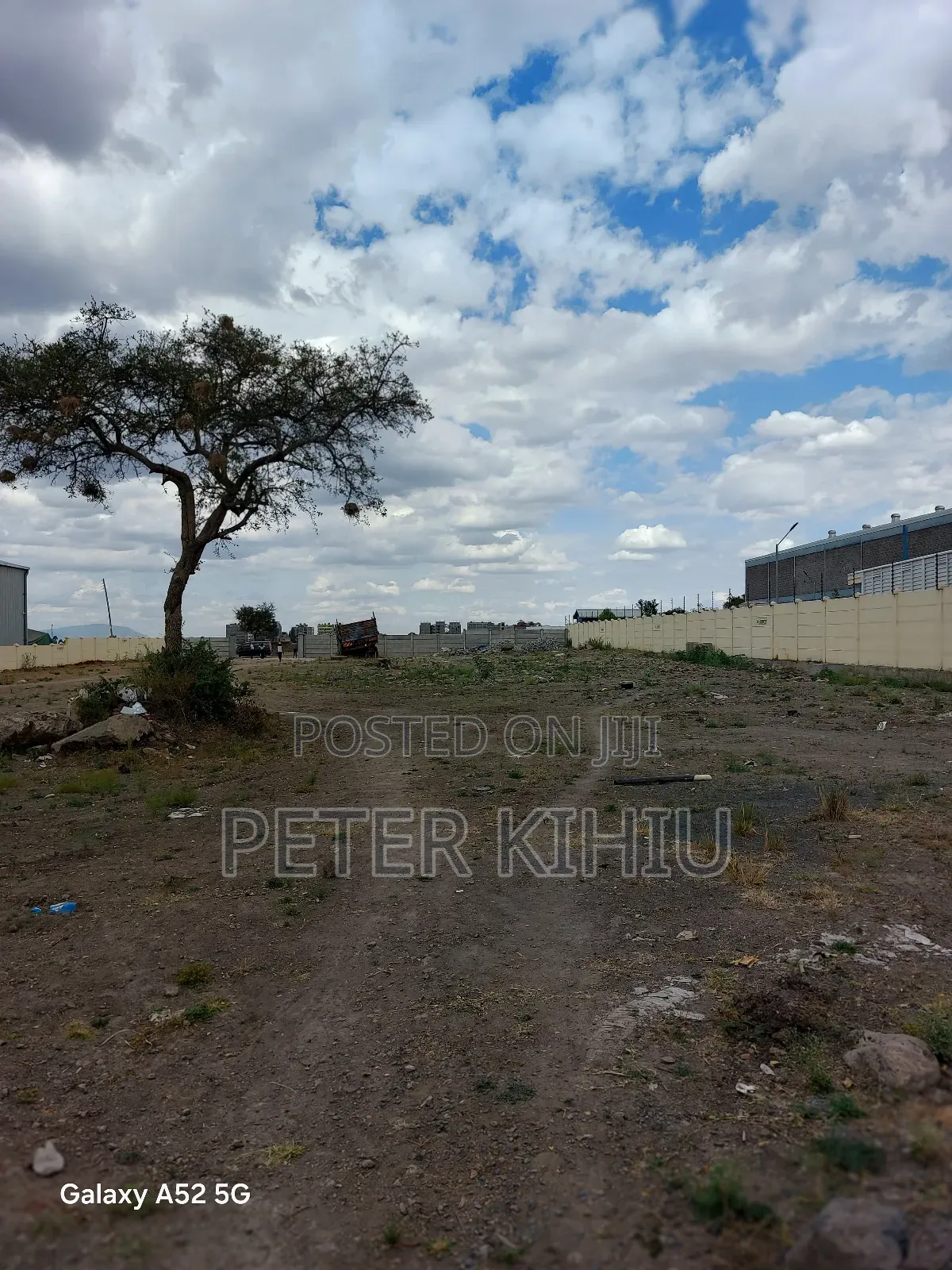 Eastern Bypass 1ac Fenced Yard for Leasing
