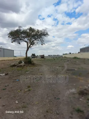 Eastern Bypass 1ac Fenced Yard for Leasing