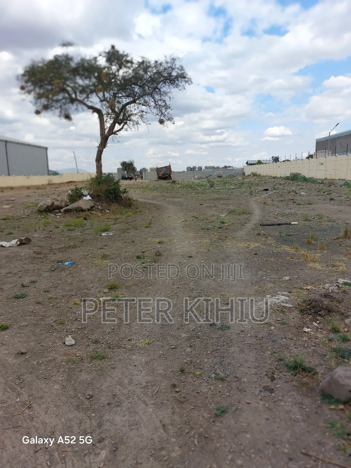 Eastern Bypass 1ac Fenced Yard for Leasing