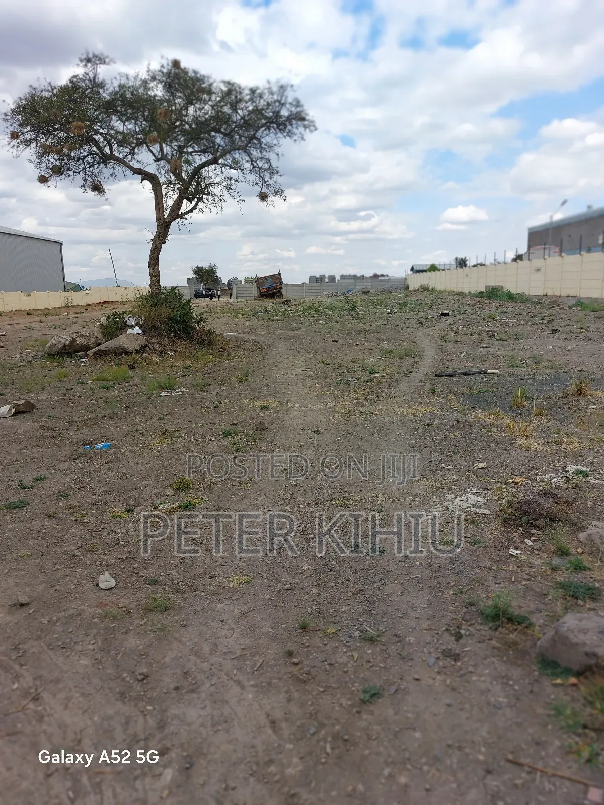 Eastern Bypass 1ac Fenced Yard for Leasing