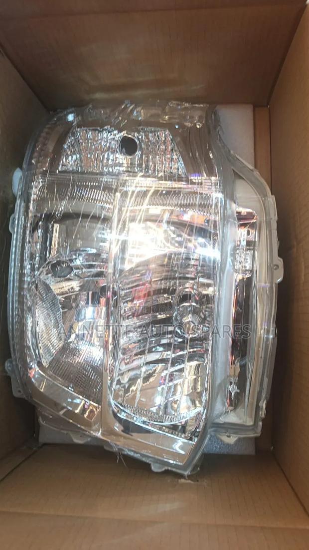 Toyota Hiace 7l Headlight 2012