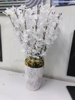 Modern Cylindrical Ceramic Gold Flower Vase /Flowers