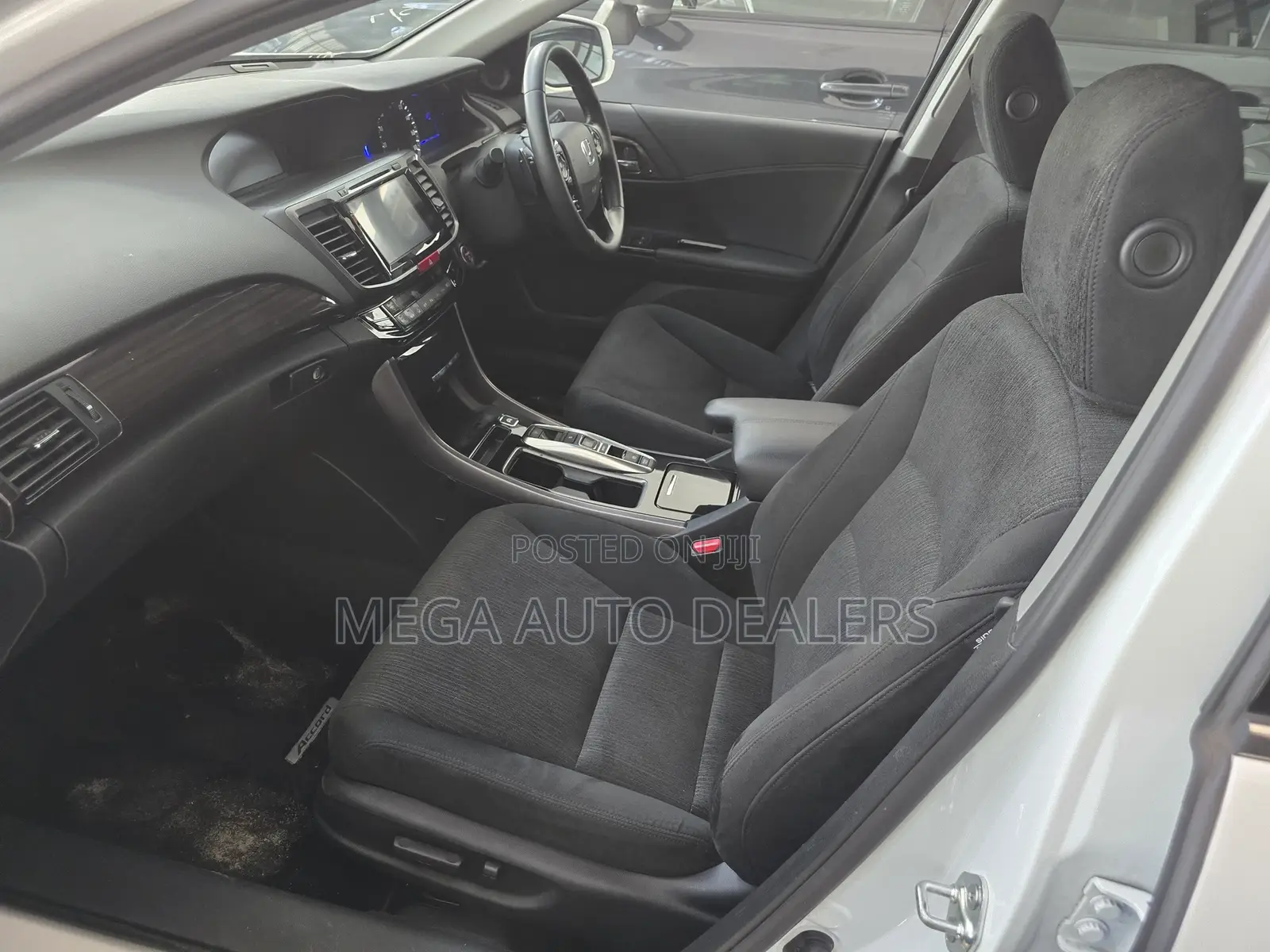 Honda Accord 2018 White