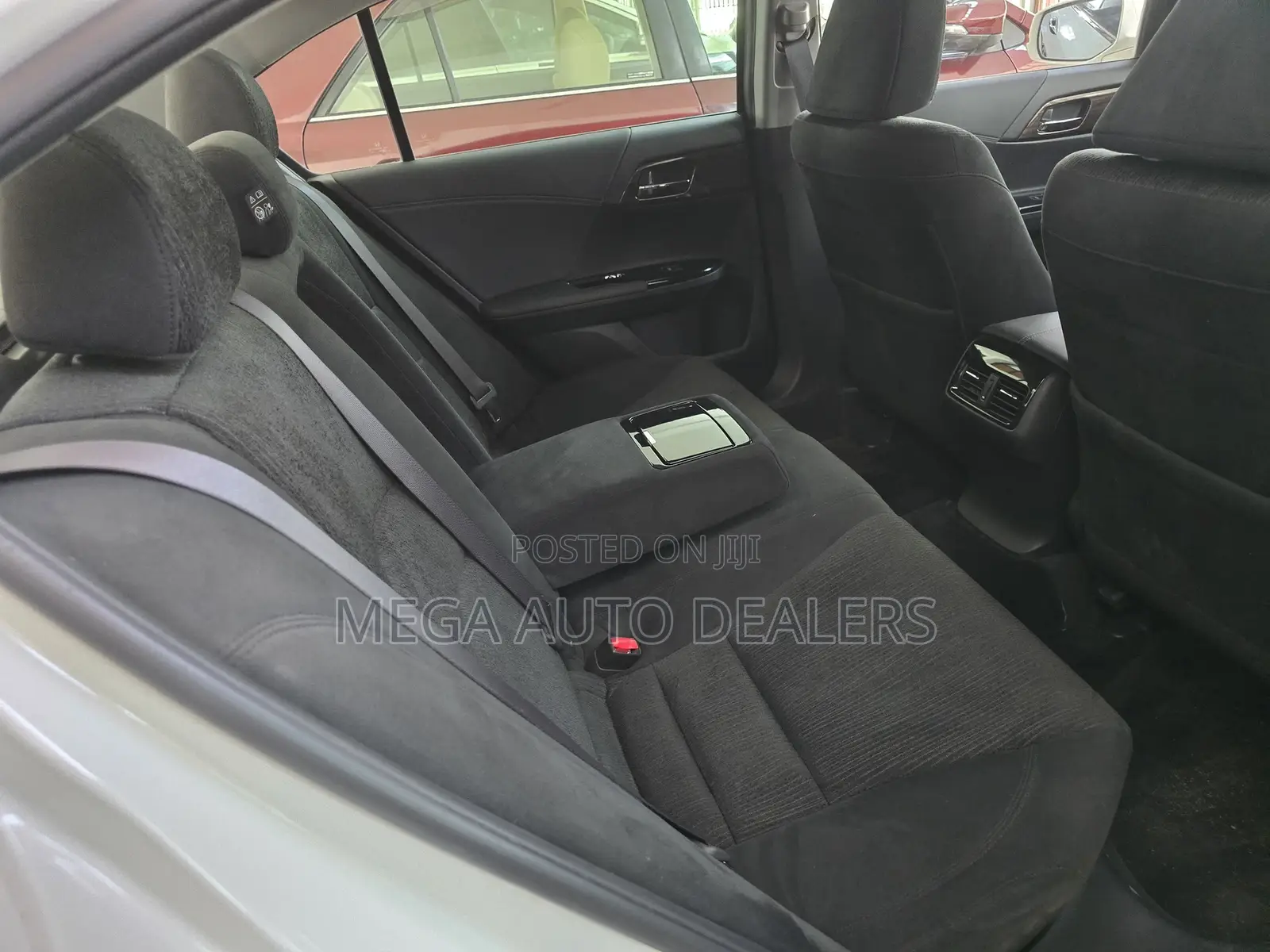 Honda Accord 2018 White