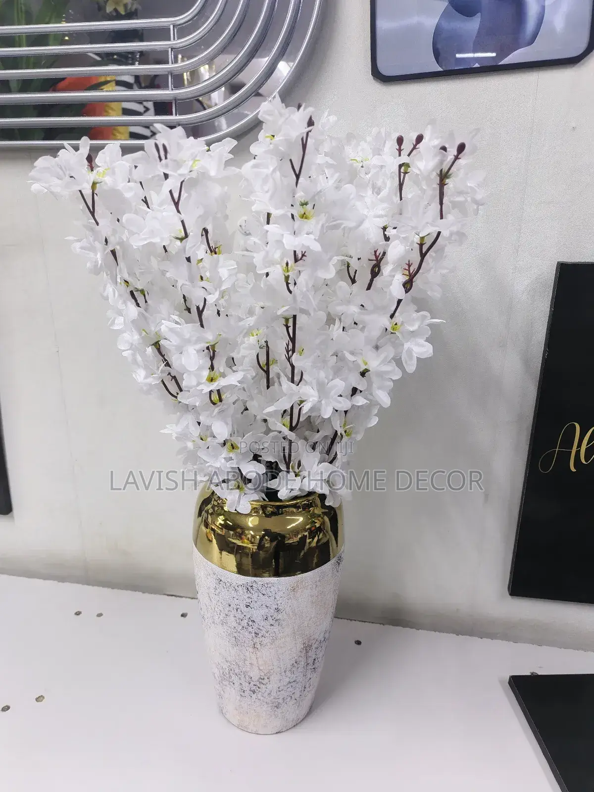 Modern Cylindrical Ceramic Gold Flower Vase /Flowers