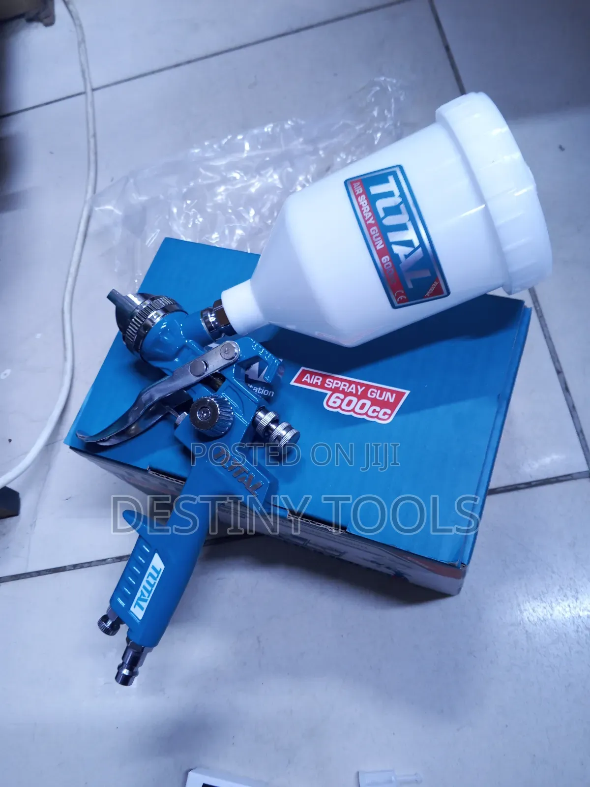 Total Air Spray Gun 600cc
