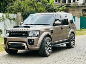 Land Rover Discovery 2015 Gold