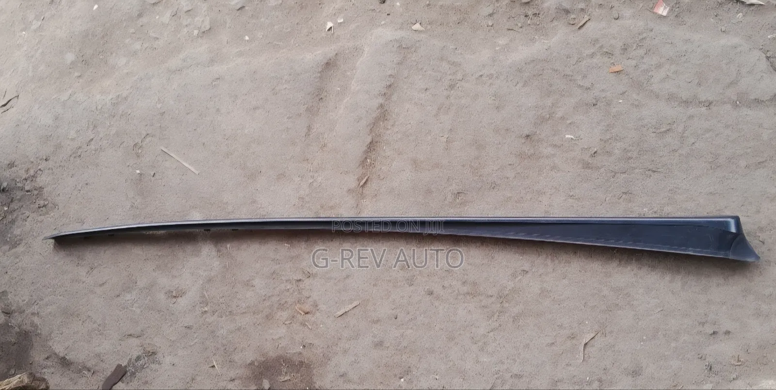 Honda Fit 2014-2018 Windscreen Moulding