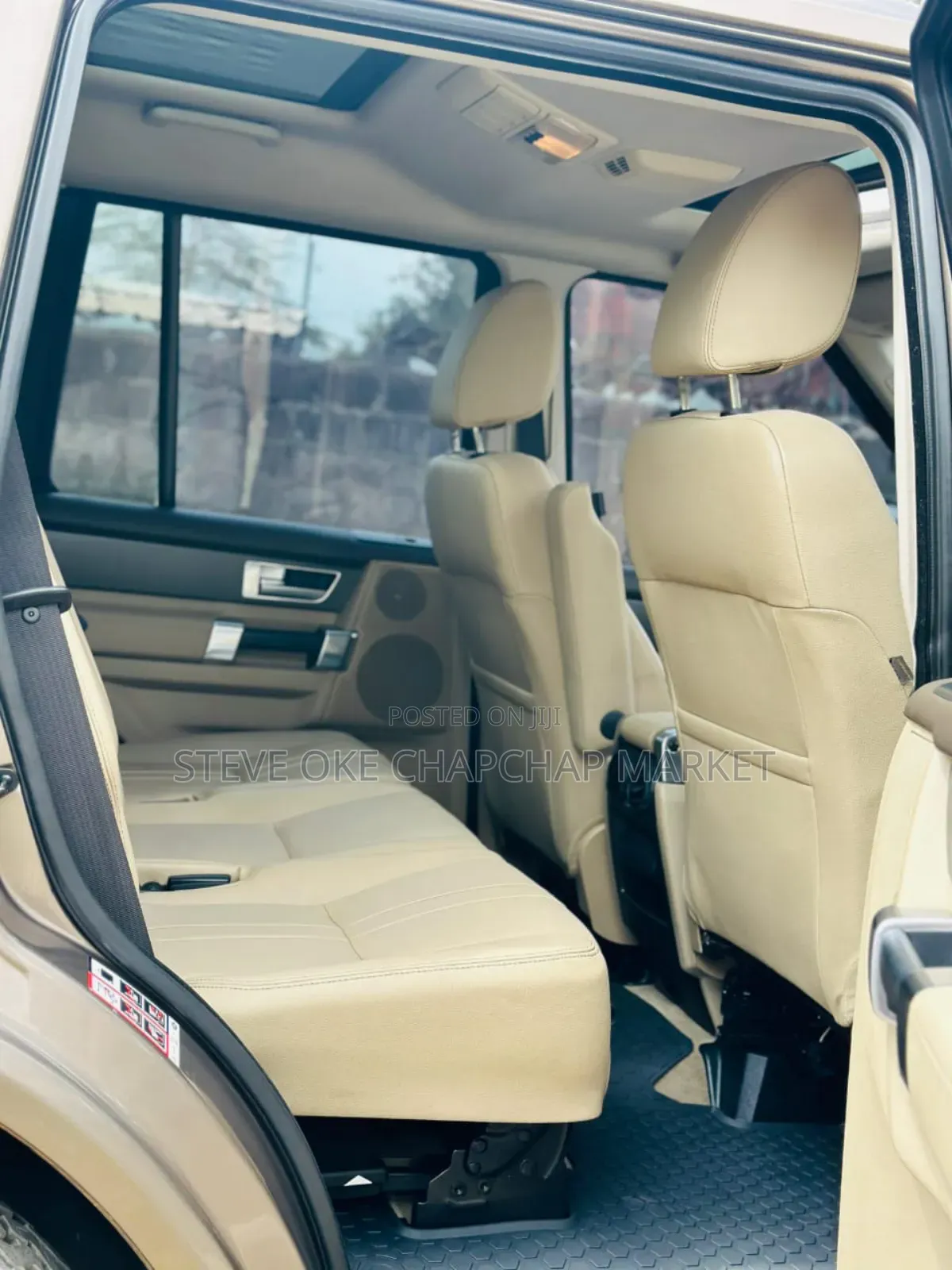 Land Rover Discovery 2015 Gold