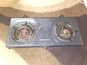 Double Burner Gas Cooker.