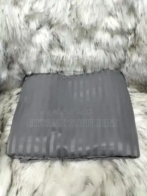 Extra King Size Strippedcotton Bedsheet*
 Size: *7*8 (250*270cm)*