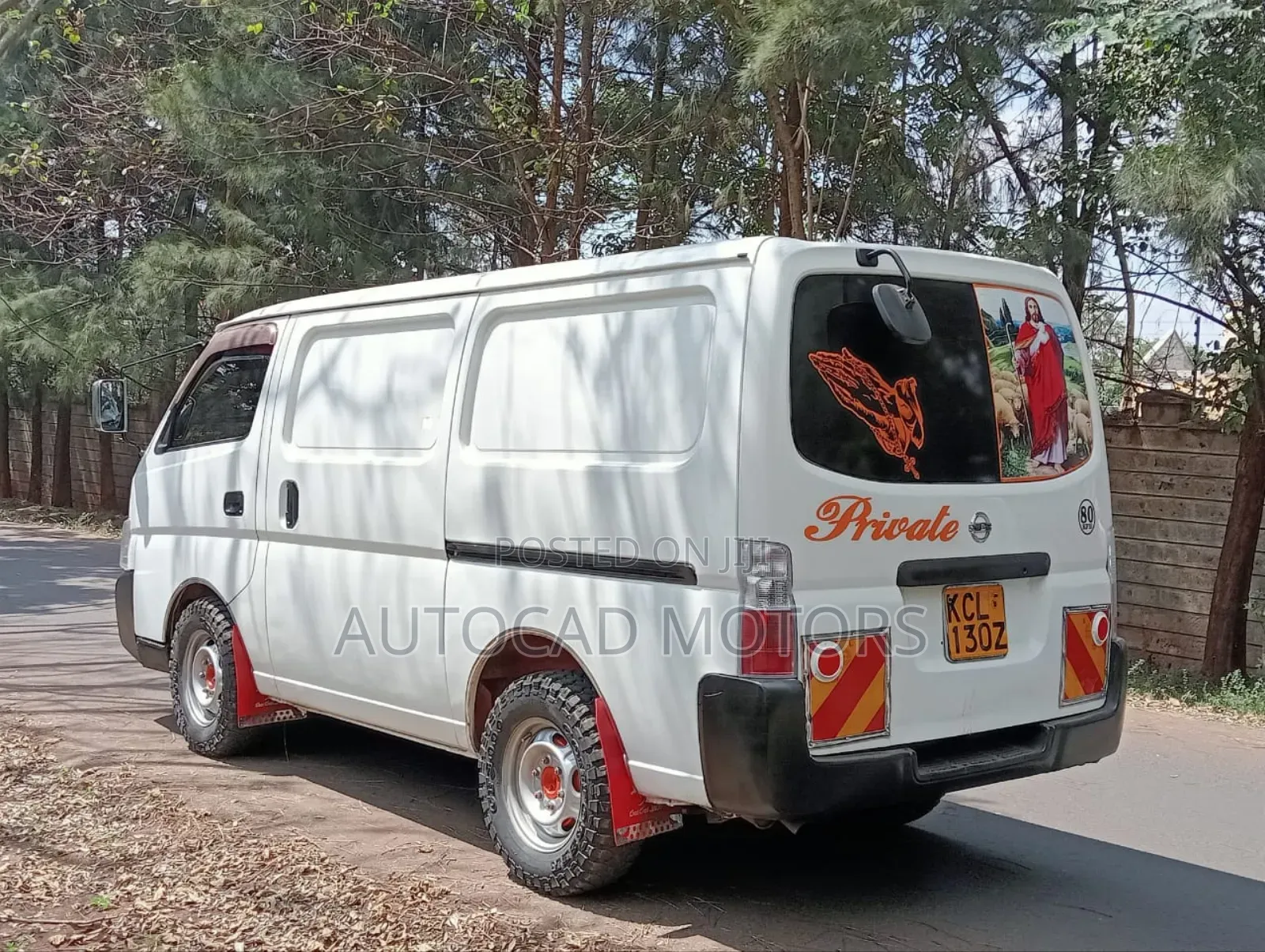 Nissan Caravan (Urvan) 2010 White