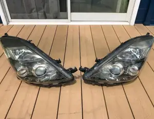 Toyota Isis 2012 Xenon Headlight