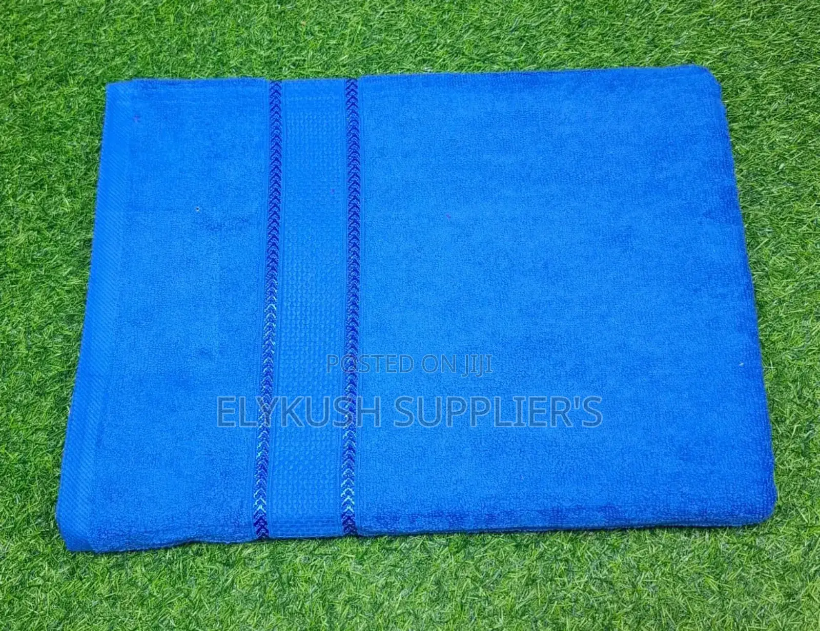 *High Quality Large Coloured Towels 
~Size: 90*165cm (Large)