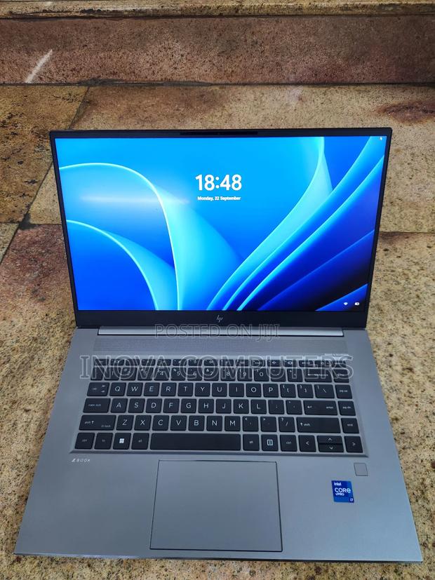 Laptop HP ZBook Studio 32GB Intel Core I7 SSD 512GB - thumbnail 3