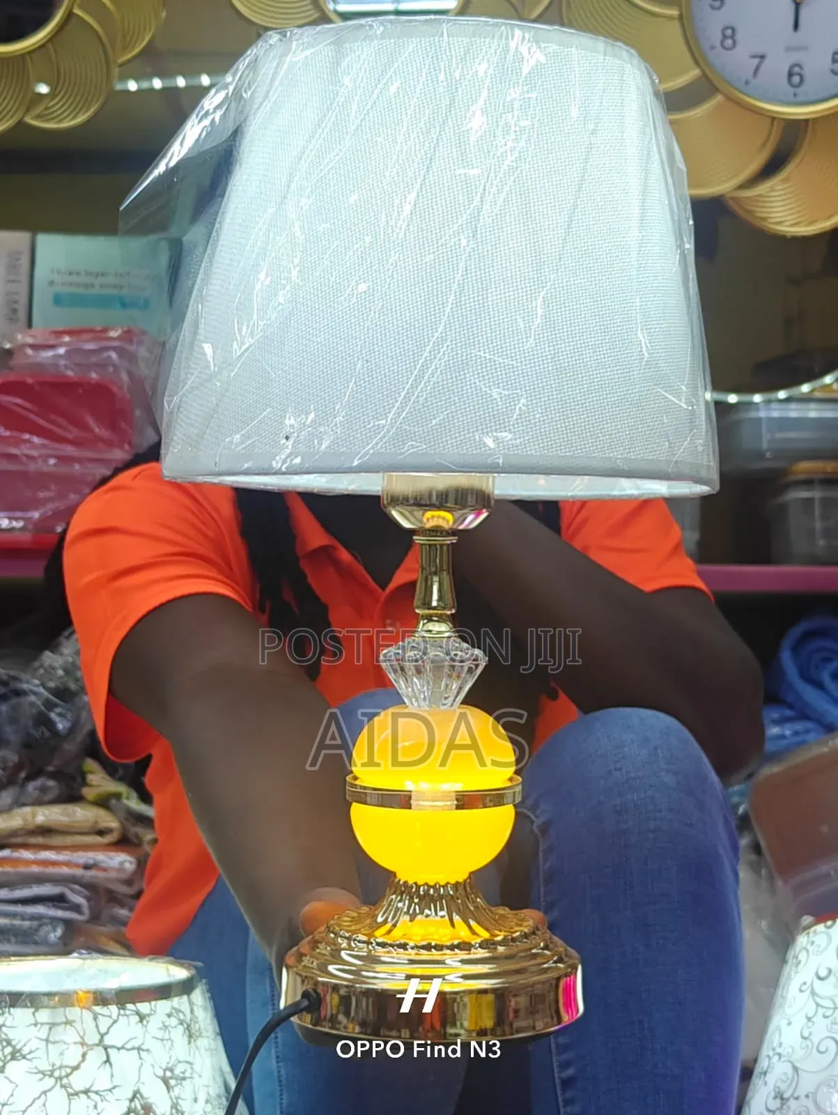 Elegant Decorative Table Lamp With Lampshade