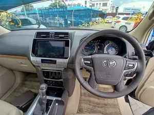 Toyota Land Cruiser Prado 2021 Black