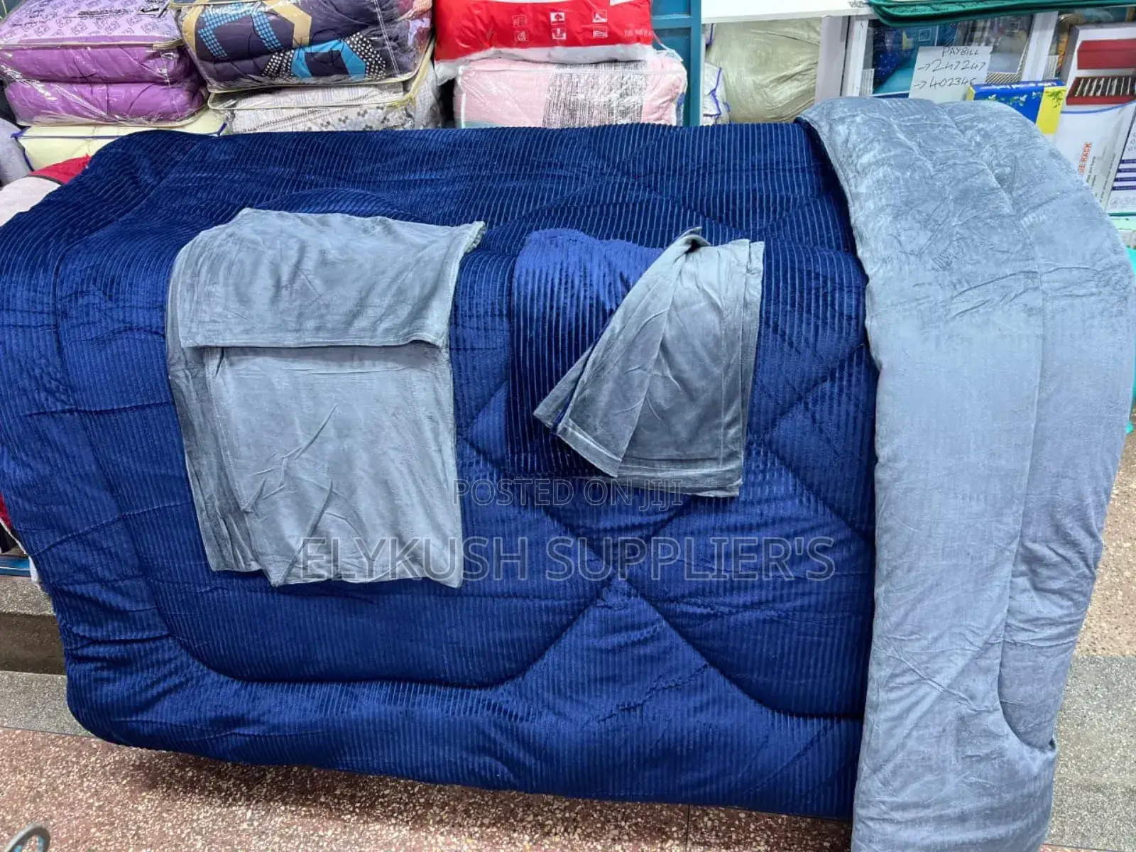 *High Quality Warm Velvet Duvets*
 *Size 6*7*