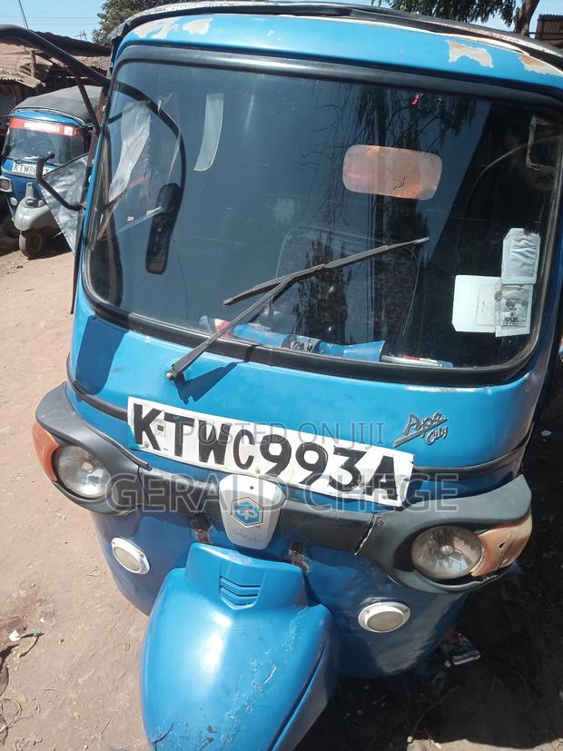 Piaggio 2019 Blue