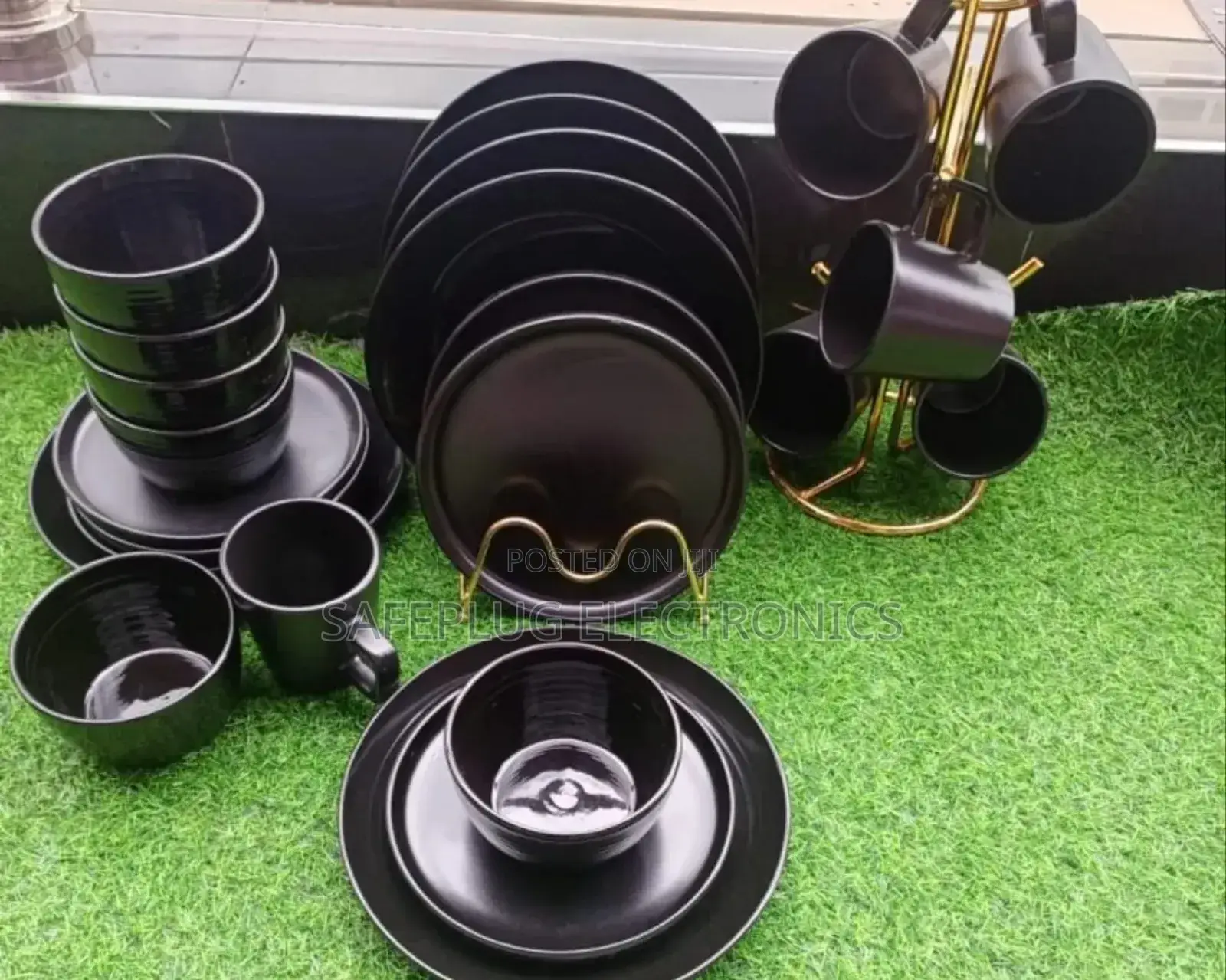Mate Black - 24 Pieces Quality Dinner Set - Thick Designed