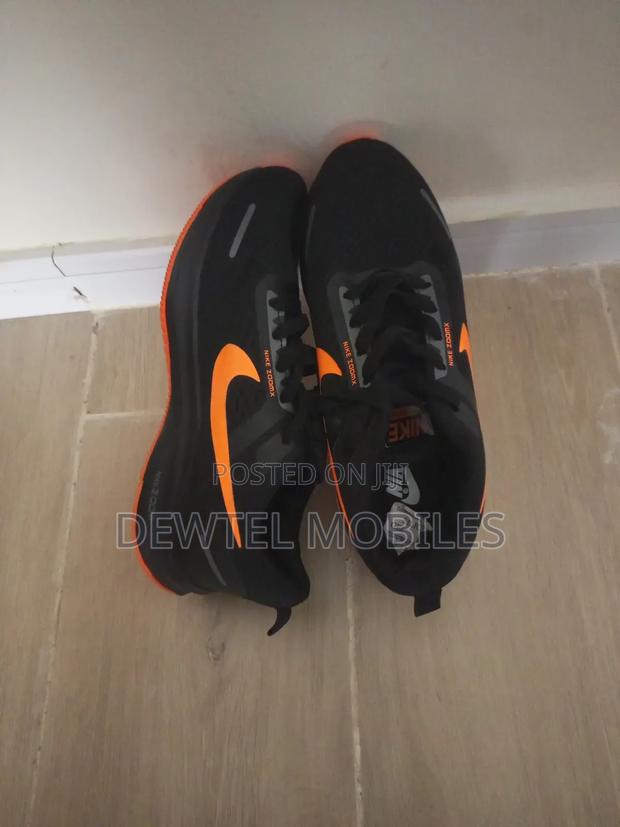 Nike Zooms - thumbnail 5