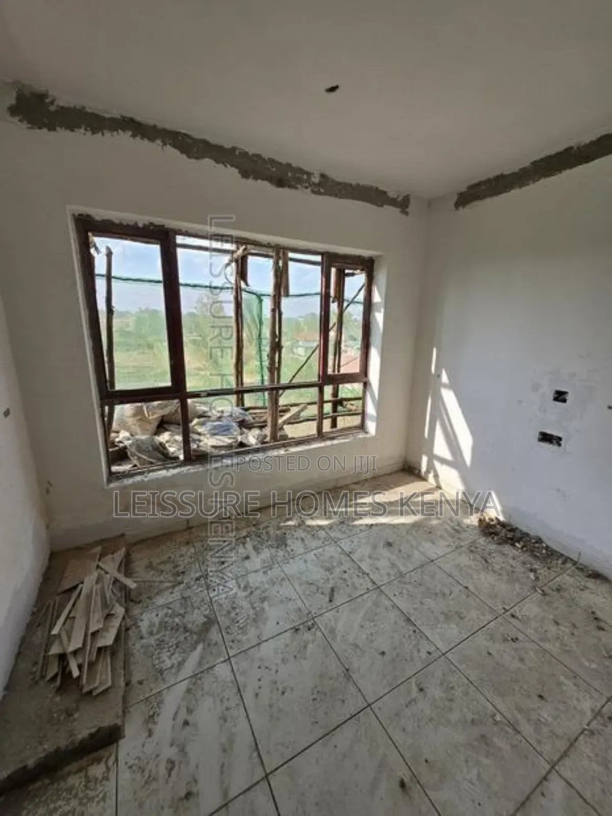 3bdrm Duplex in Thome for sale