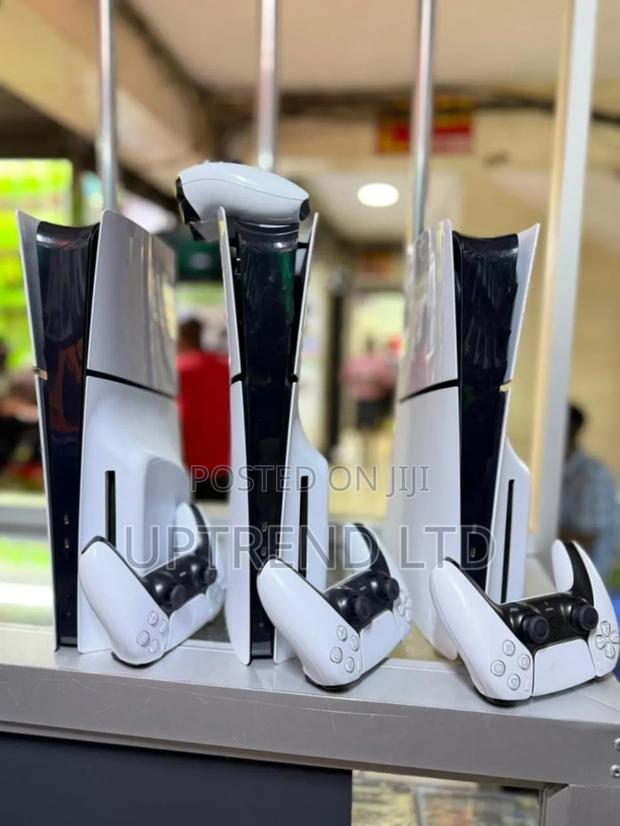 One Pad Playstation 5 Slim 1tb SSD Internal Storage by Default - main view