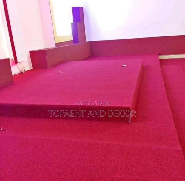 Comfortable and Long Lasting Wall to Wall Carpet