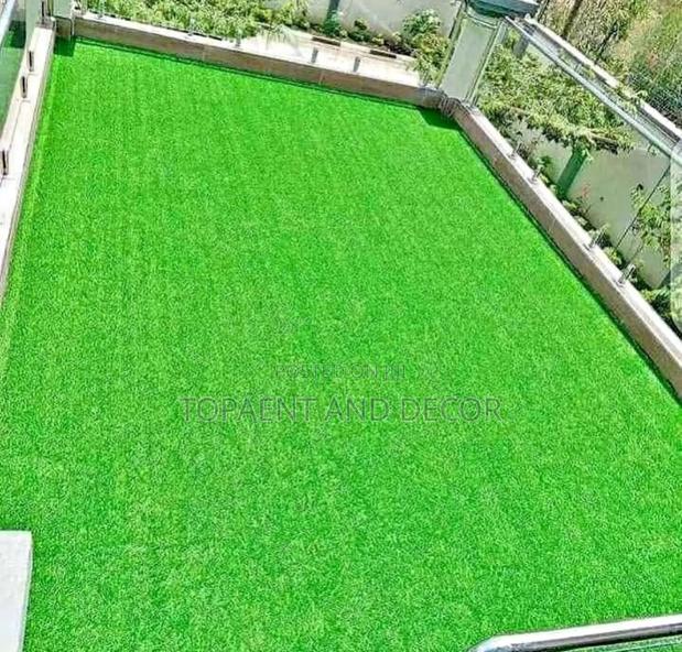 Artificial Lawn Grass for Home and Office Decor - main view