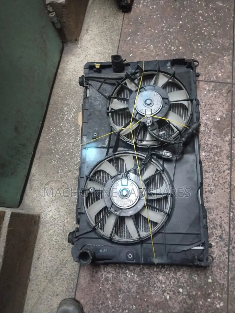 Toyota Vanguard /Rav 4 Complete Radiator