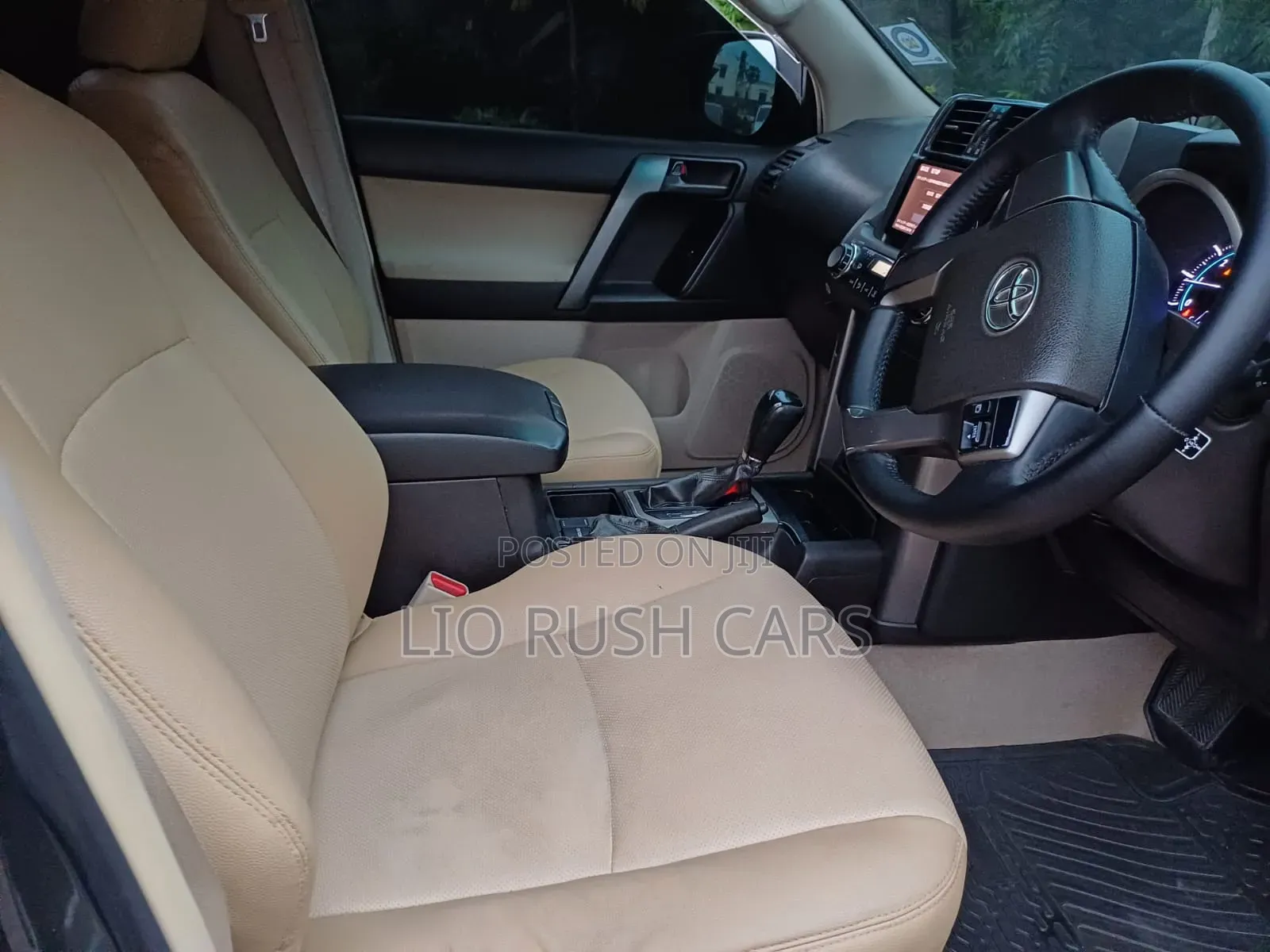 Toyota Land Cruiser Prado 2013 Gray