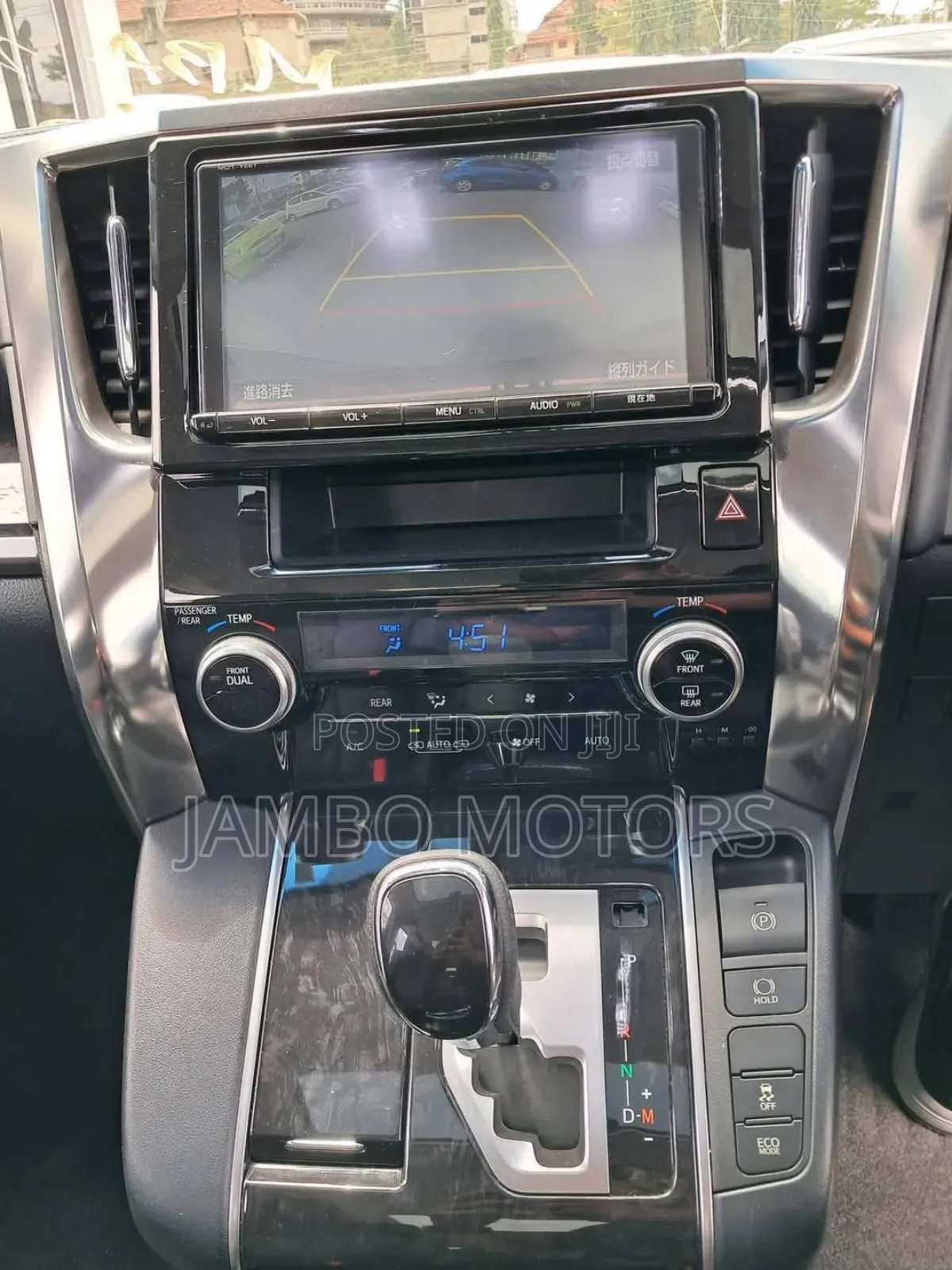 Toyota Alphard 2.5 Petrol FWD 2019 White