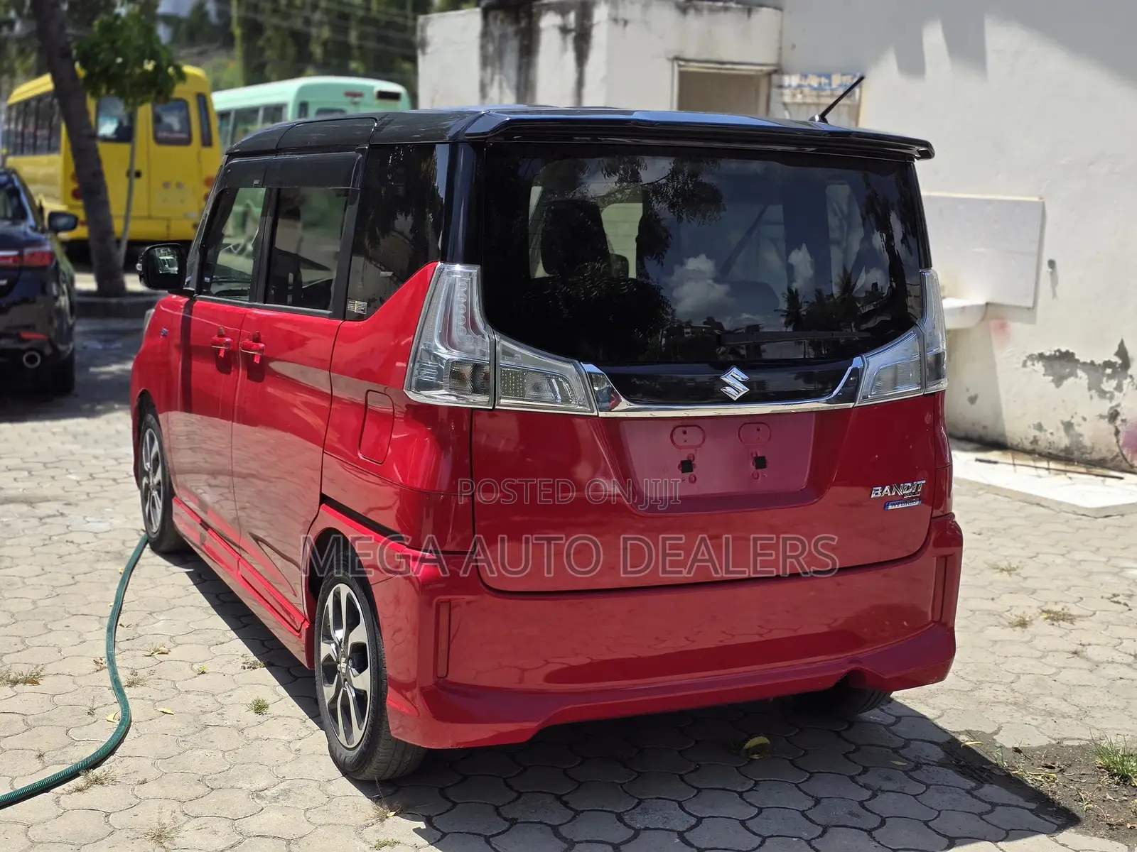 Suzuki Bandit 2018 Red