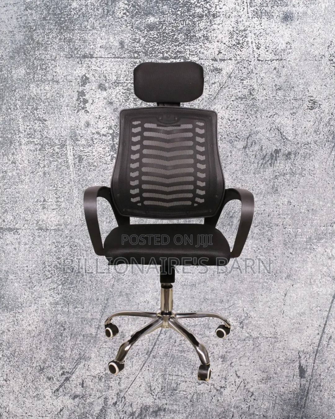 High-Back Secretarial Mesh Chair — Breathable in Hot Weather