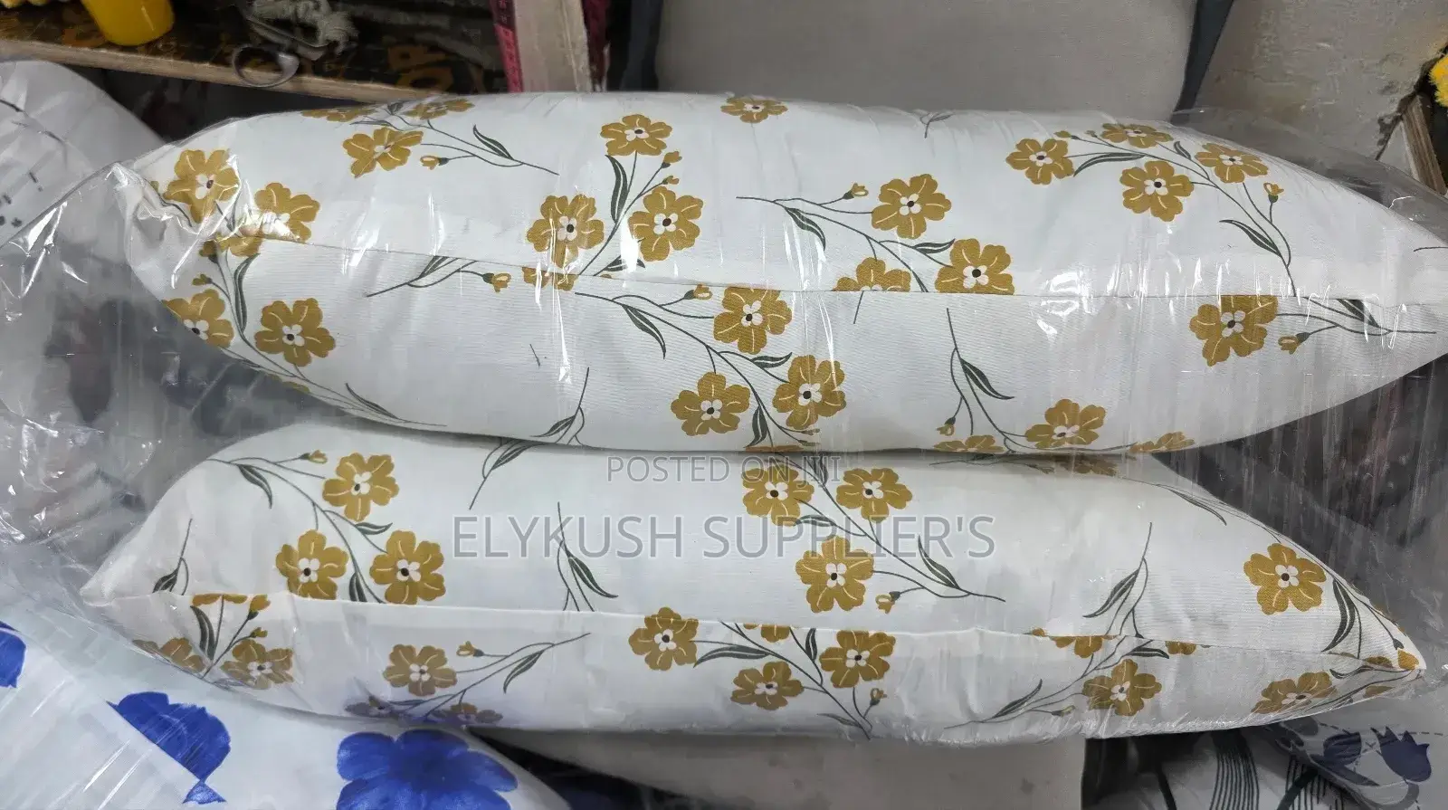 *Flowered Fiber Bed Pillows